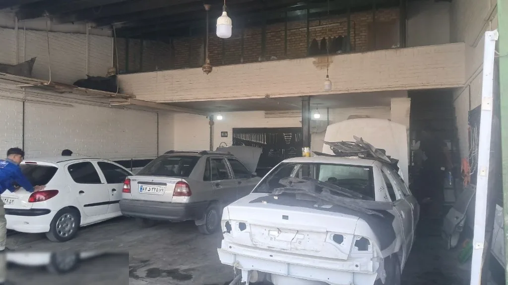 سالن تعمیرات مکانیکی خودرو با مکانیک های مجرب در مشهد